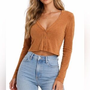 Garota Womens Burnt Orange Cropped V-Neck Button Up Top